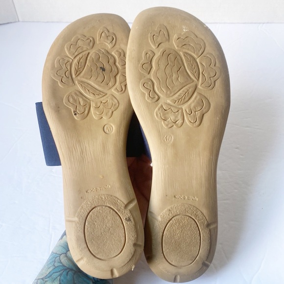 André Assous |  Nice Thong Sandals - Picture 7 of 10